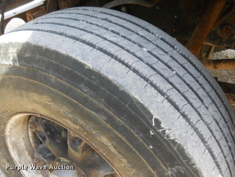 image for item HO9678 1979 Ford 8000  grain truck