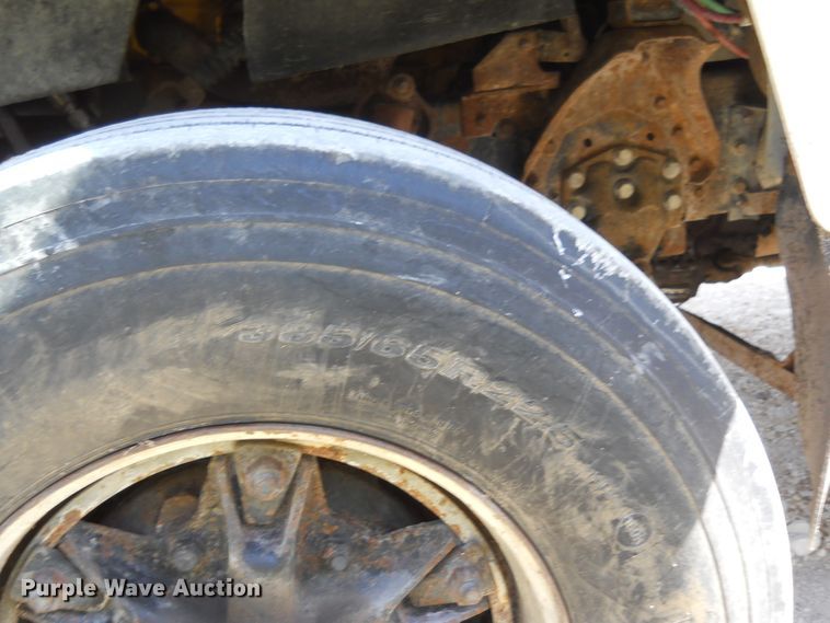 image for item HO9678 1979 Ford 8000  grain truck