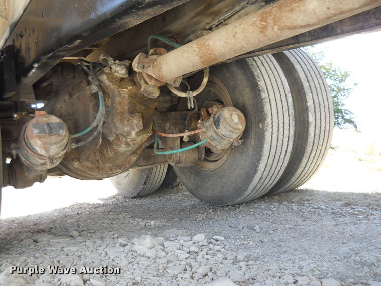 image for item HO9678 1979 Ford 8000  grain truck