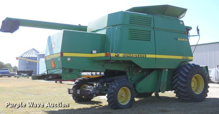 image for item HO9681 1998 John Deere 9610 Maximizer combine