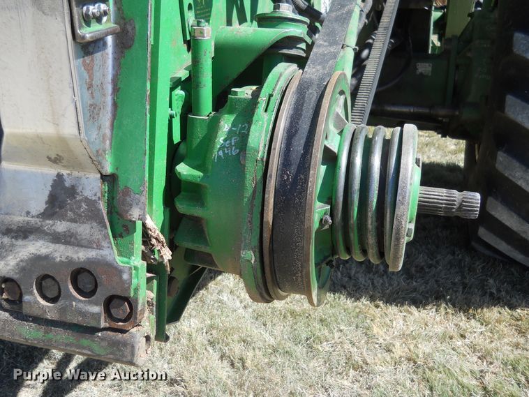 image for item HO9681 1998 John Deere 9610 Maximizer combine