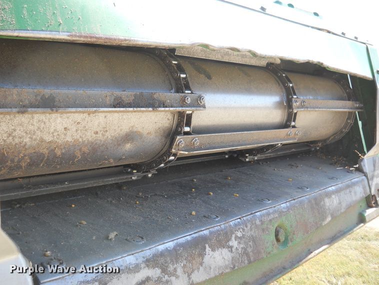 image for item HO9681 1998 John Deere 9610 Maximizer combine