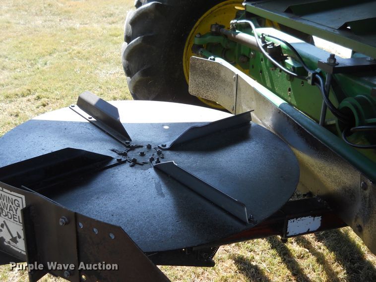 image for item HO9681 1998 John Deere 9610 Maximizer combine