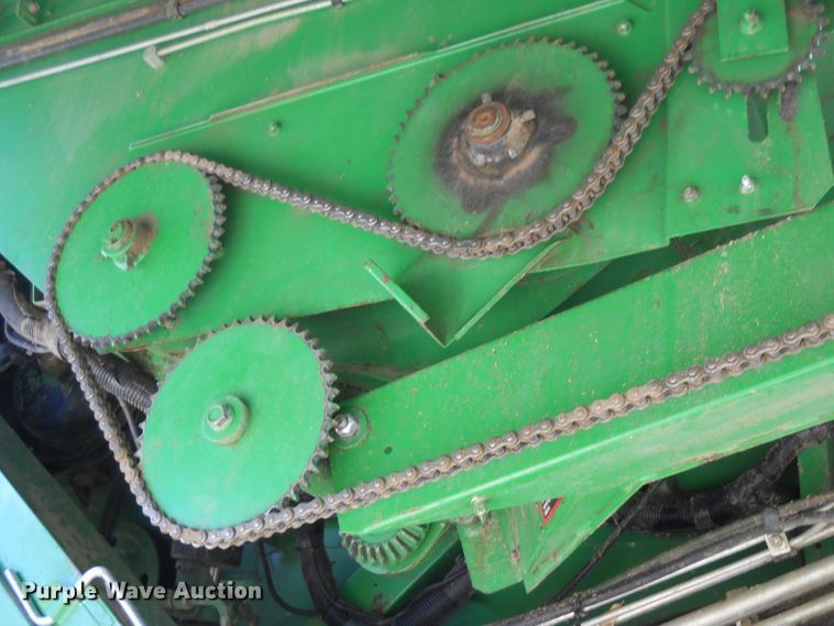 image for item HO9681 1998 John Deere 9610 Maximizer combine