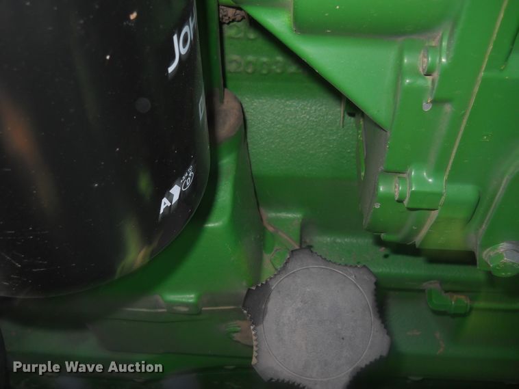 image for item HO9681 1998 John Deere 9610 Maximizer combine