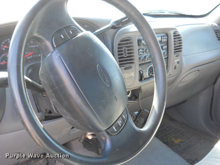 image for item HO9682 1998 Ford F150  SuperCab pickup truck