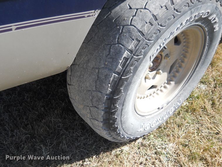 image for item HO9682 1998 Ford F150  SuperCab pickup truck