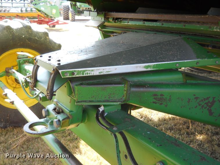 image for item HO9683 1988 John Deere 8820 Titan II combine