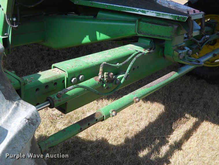 image for item HO9683 1988 John Deere 8820 Titan II combine