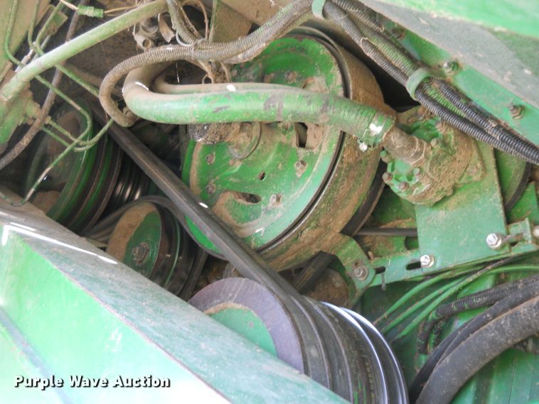 image for item HO9683 1988 John Deere 8820 Titan II combine