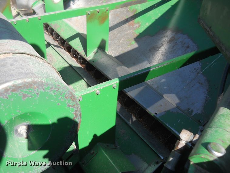 image for item HO9683 1988 John Deere 8820 Titan II combine