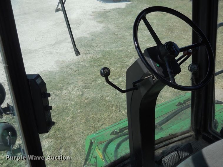 image for item HO9683 1988 John Deere 8820 Titan II combine