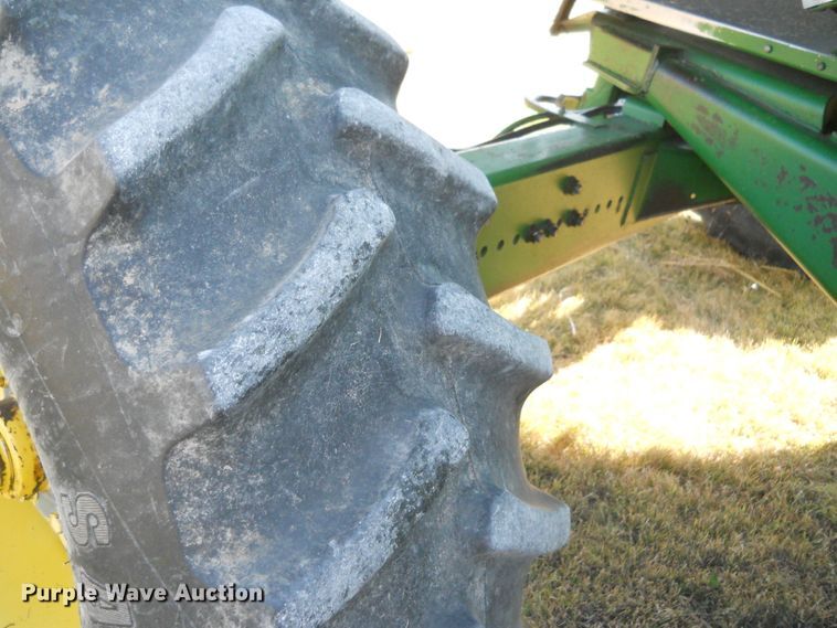 image for item HO9683 1988 John Deere 8820 Titan II combine