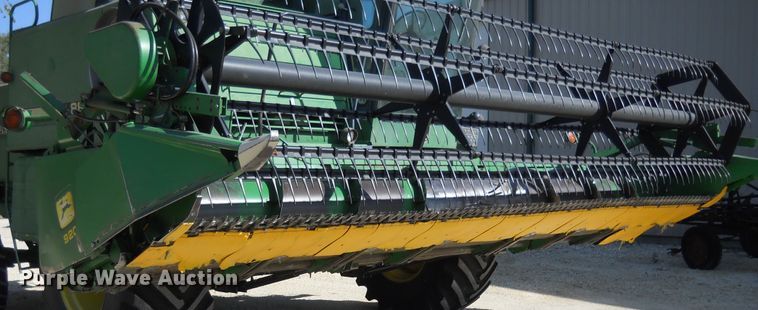 image for item HO9684 1988 John Deere 920 flex head