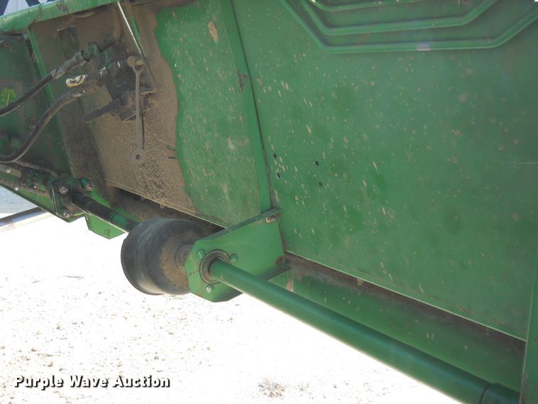 image for item HO9684 1988 John Deere 920 flex head