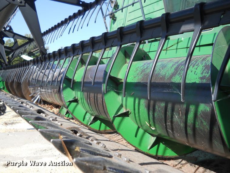 image for item HO9684 1988 John Deere 920 flex head