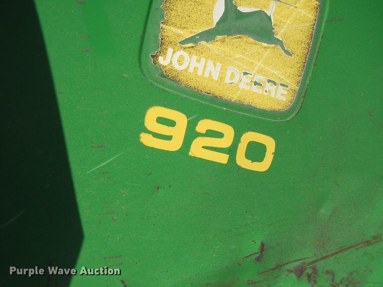 image for item HO9684 1988 John Deere 920 flex head
