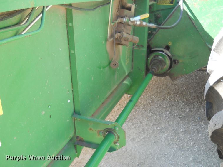 image for item HO9684 1988 John Deere 920 flex head