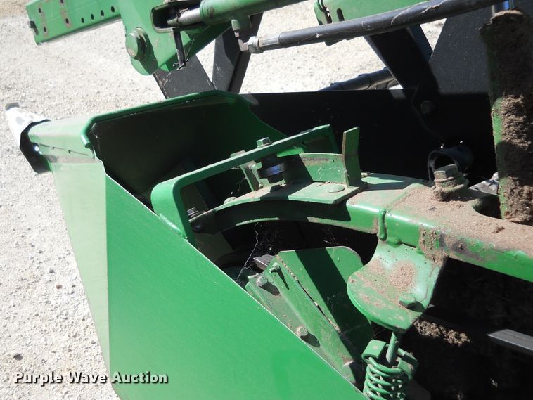 image for item HO9684 1988 John Deere 920 flex head