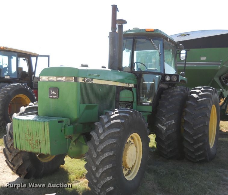 image for item HO9685 1989 John Deere 4955  MFWD tractor