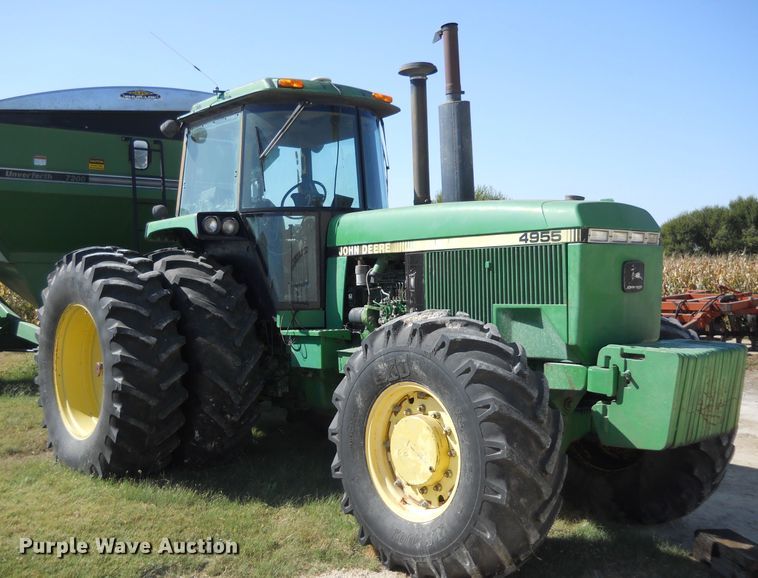 image for item HO9685 1989 John Deere 4955  MFWD tractor