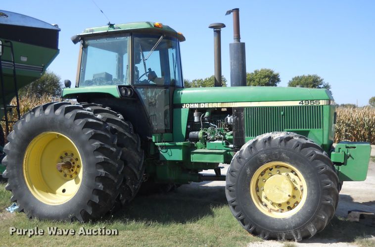 image for item HO9685 1989 John Deere 4955  MFWD tractor