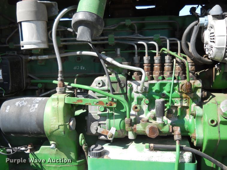 image for item HO9685 1989 John Deere 4955  MFWD tractor