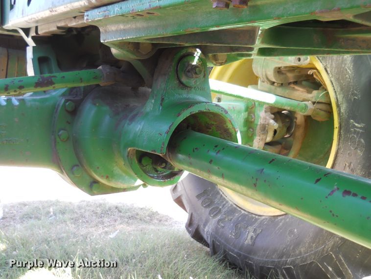 image for item HO9685 1989 John Deere 4955  MFWD tractor
