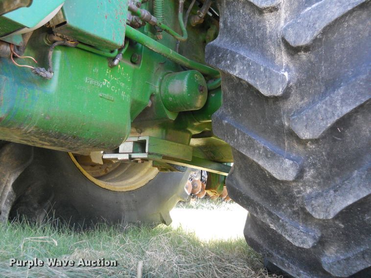 image for item HO9685 1989 John Deere 4955  MFWD tractor