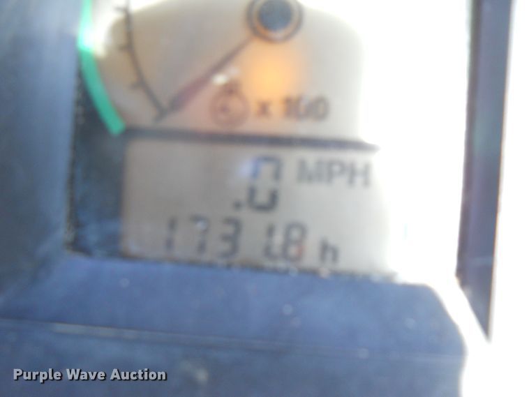 image for item HO9685 1989 John Deere 4955  MFWD tractor