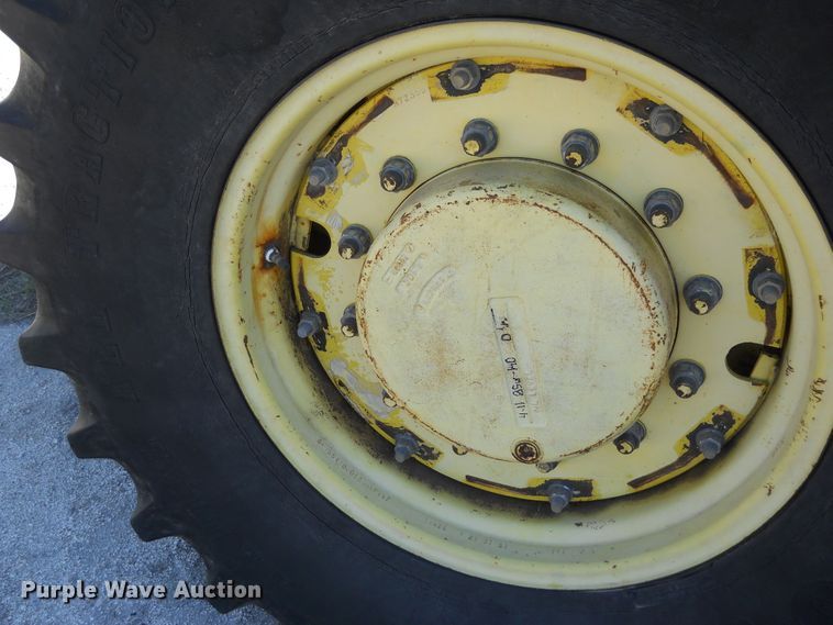 image for item HO9685 1989 John Deere 4955  MFWD tractor