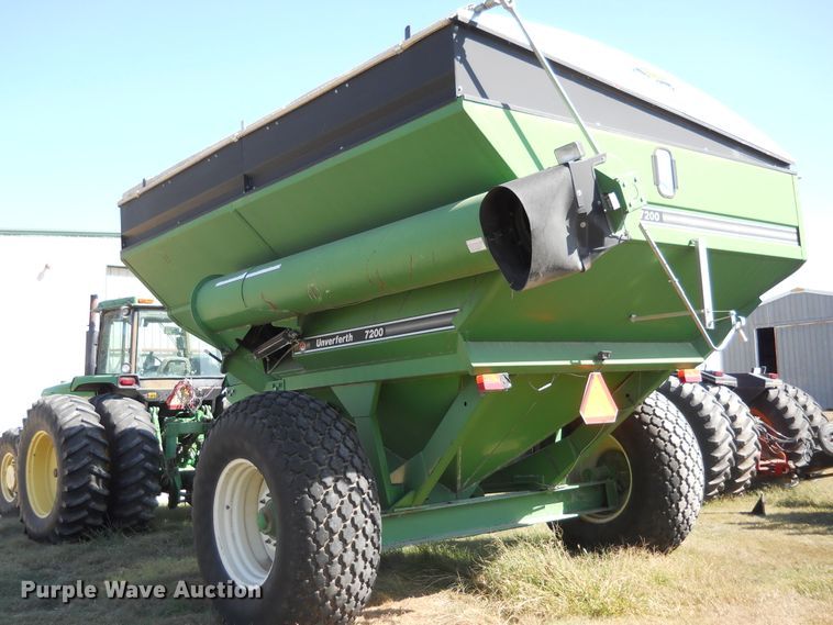 image for item HO9686 Unverferth 7200 grain cart