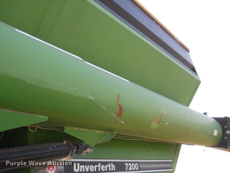 image for item HO9686 Unverferth 7200 grain cart