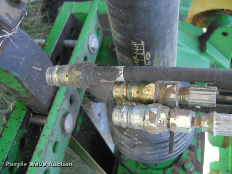 image for item HO9686 Unverferth 7200 grain cart