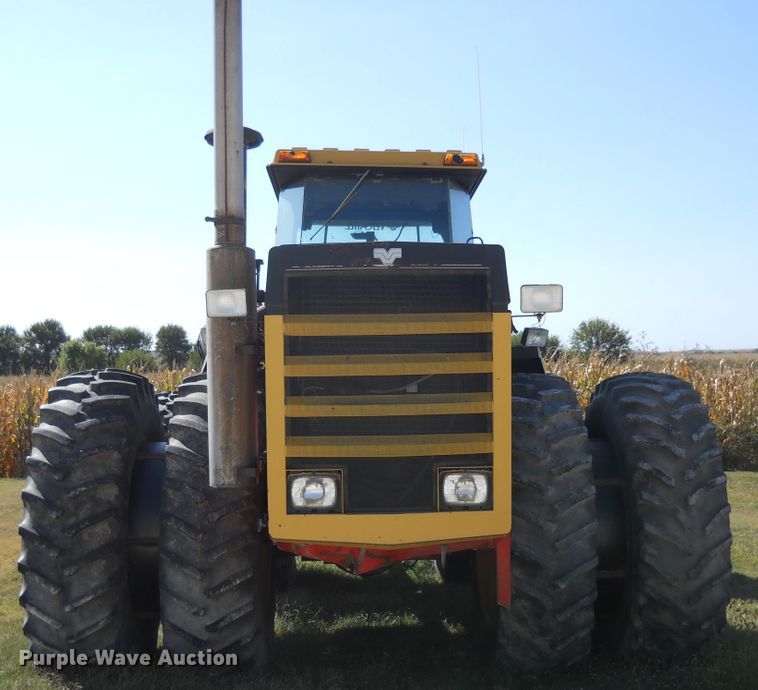 image for item HO9687 1985 Versatile 936  4WD tractor
