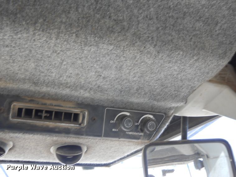 image for item HO9687 1985 Versatile 936  4WD tractor