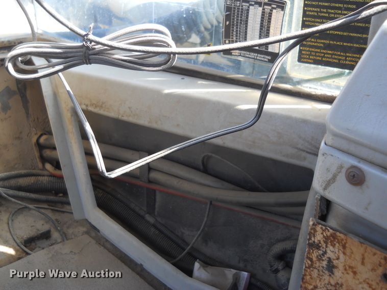 image for item HO9687 1985 Versatile 936  4WD tractor