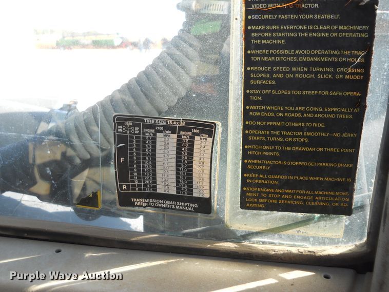 image for item HO9687 1985 Versatile 936  4WD tractor