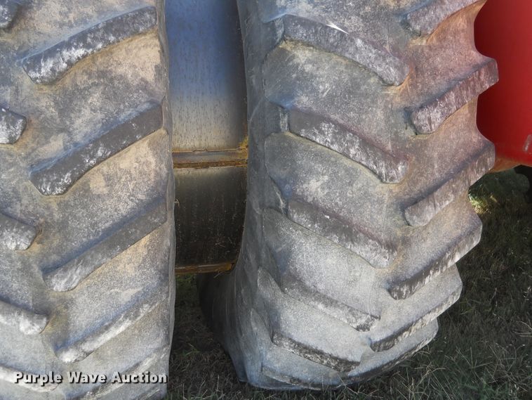 image for item HO9687 1985 Versatile 936  4WD tractor