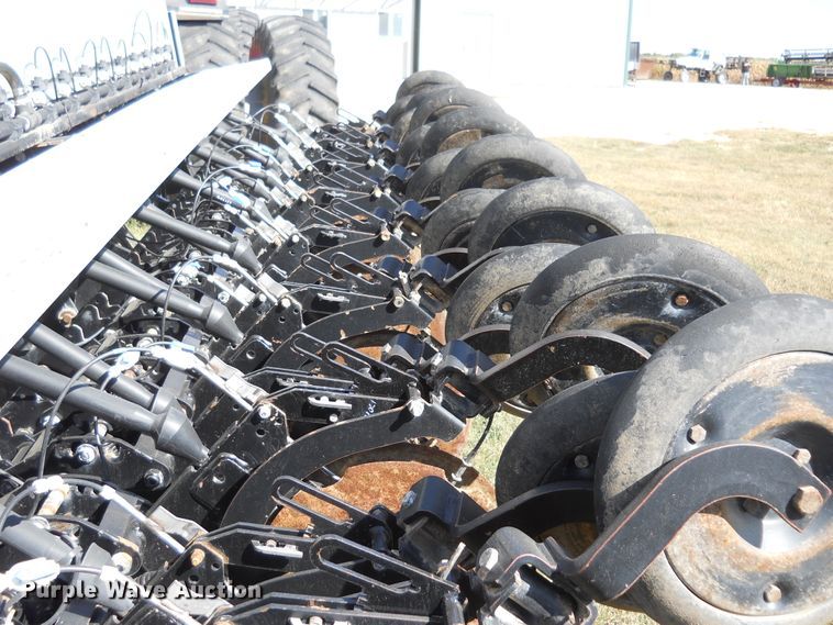 image for item HO9688 2006 CrustBuster 4030 All-Plant no-till grain drill