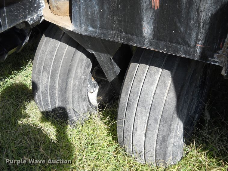 image for item HO9688 2006 CrustBuster 4030 All-Plant no-till grain drill