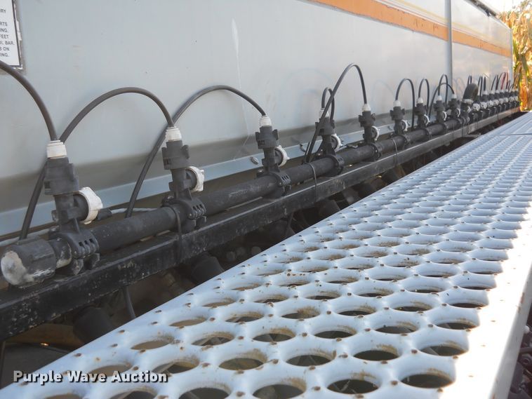 image for item HO9688 2006 CrustBuster 4030 All-Plant no-till grain drill