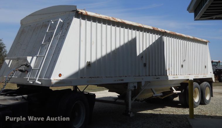 image for item HO9689 1997 DMF GT-2-30 double hopper bottom grain trailer