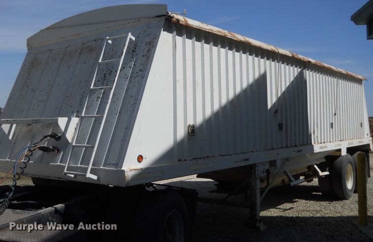 image for item HO9689 1997 DMF GT-2-30 double hopper bottom grain trailer