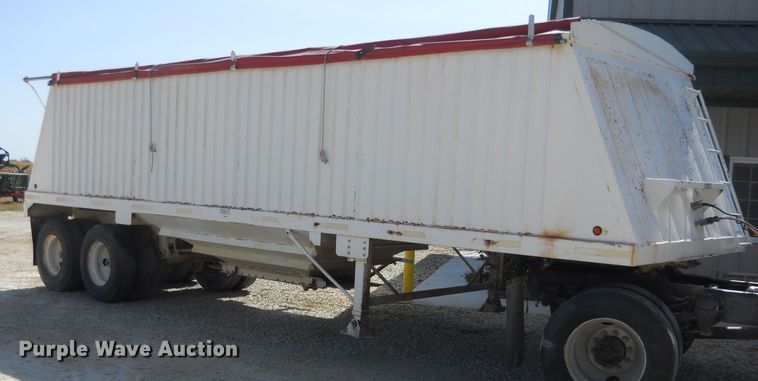 image for item HO9689 1997 DMF GT-2-30 double hopper bottom grain trailer
