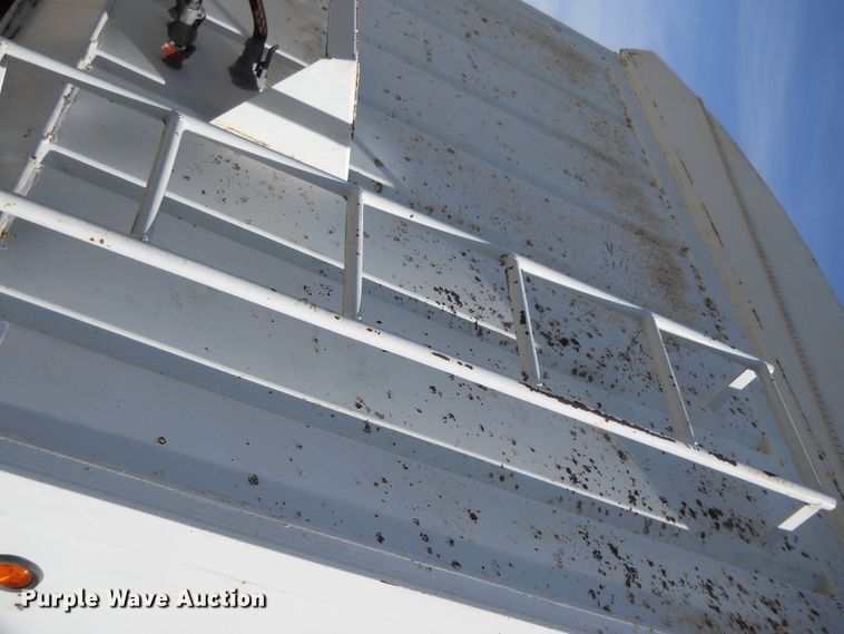 image for item HO9689 1997 DMF GT-2-30 double hopper bottom grain trailer