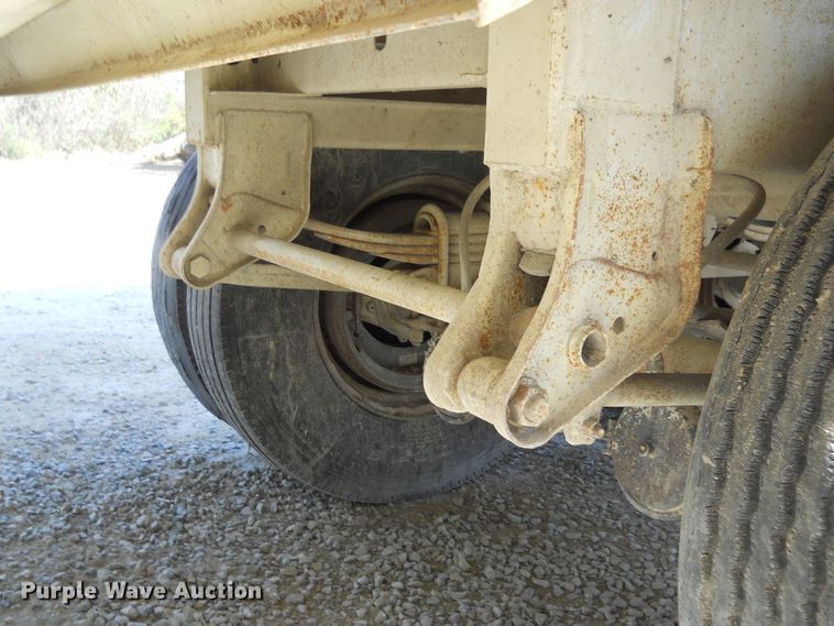 image for item HO9689 1997 DMF GT-2-30 double hopper bottom grain trailer