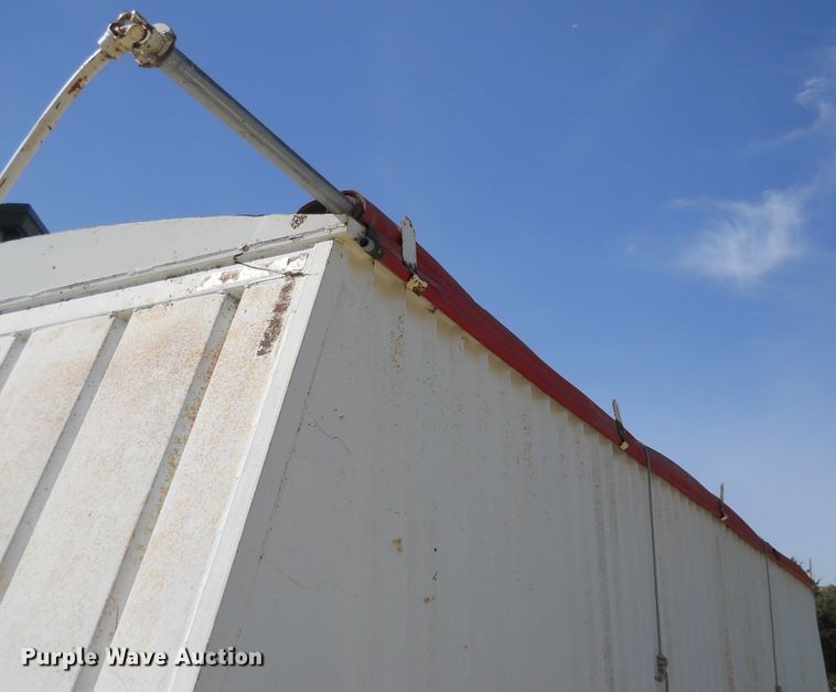 image for item HO9689 1997 DMF GT-2-30 double hopper bottom grain trailer