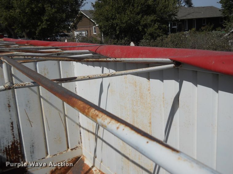 image for item HO9689 1997 DMF GT-2-30 double hopper bottom grain trailer