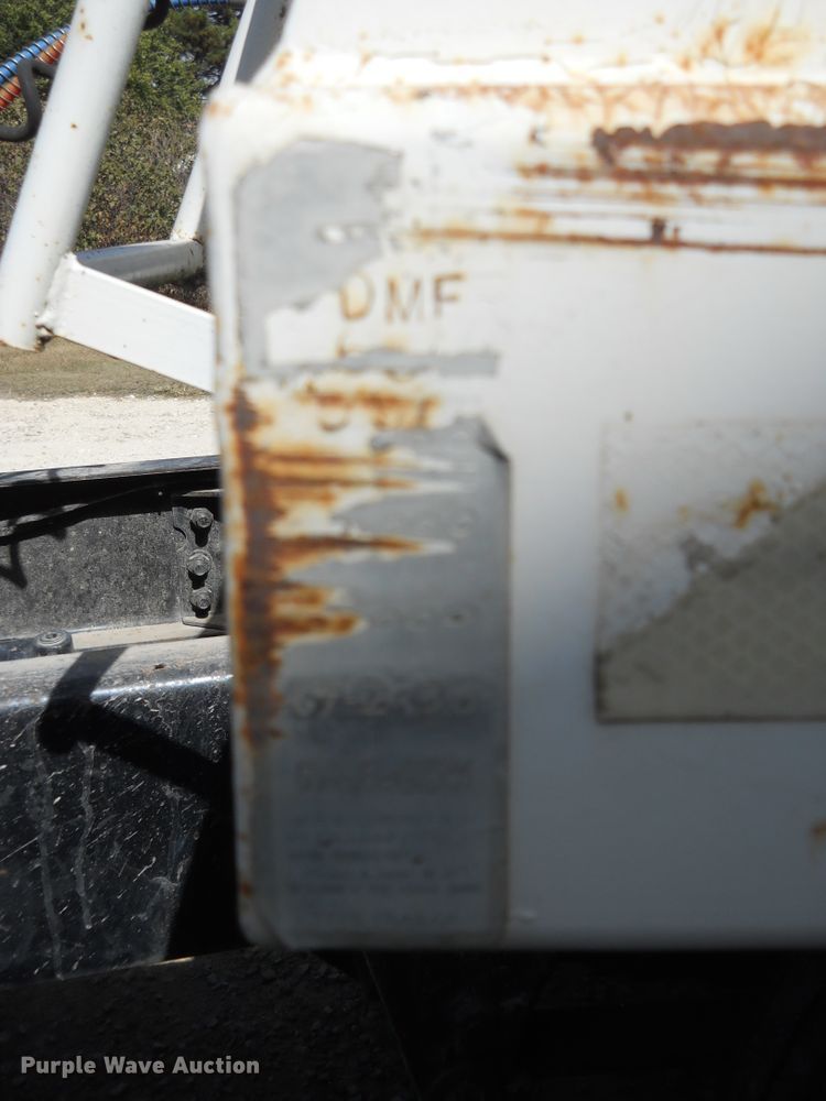 image for item HO9689 1997 DMF GT-2-30 double hopper bottom grain trailer